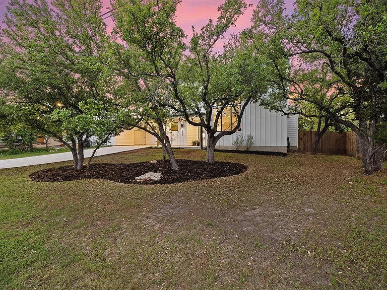22218 Briarcliff Dr — Photo 36