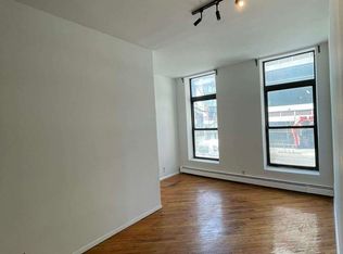 572 9th Ave APT 1, New York, NY 10036