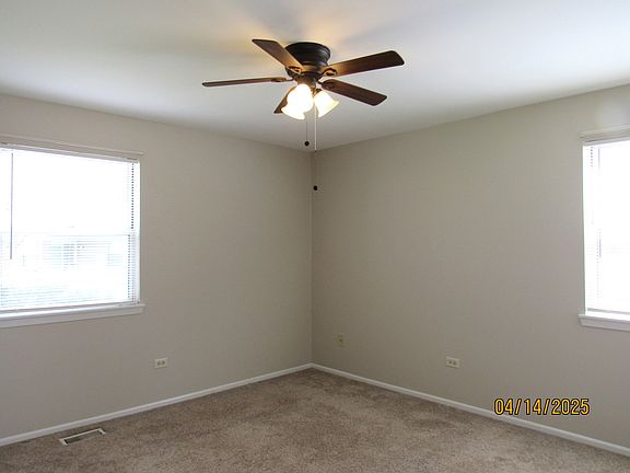 4th image of 2826 Meadow Ln #B