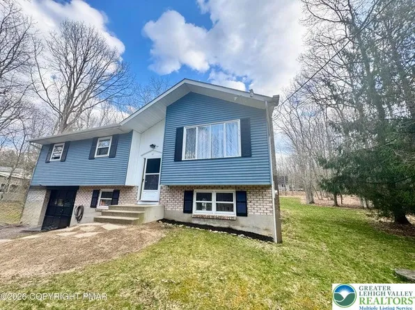 44 Indian Trl, Jim Thorpe, PA 18229