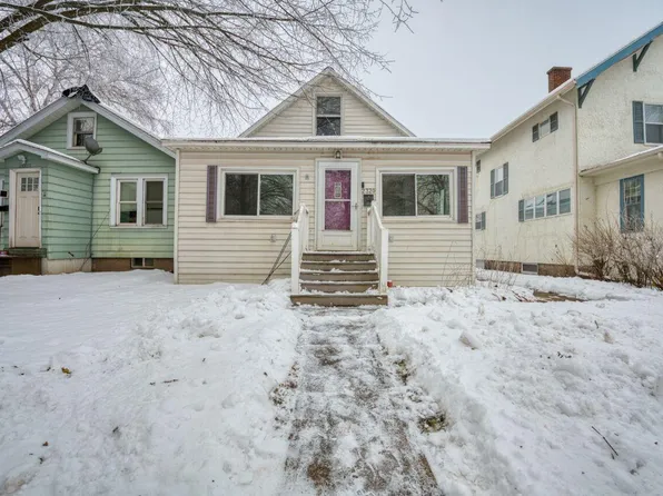 2320 3rd Ave W, Hibbing, MN 55746