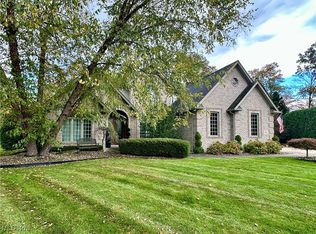 1002 Chestnut Cir, Warren, OH 44484