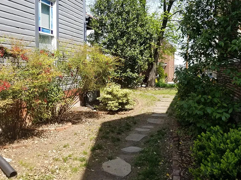 444 Elm Ave SW — Photo 26