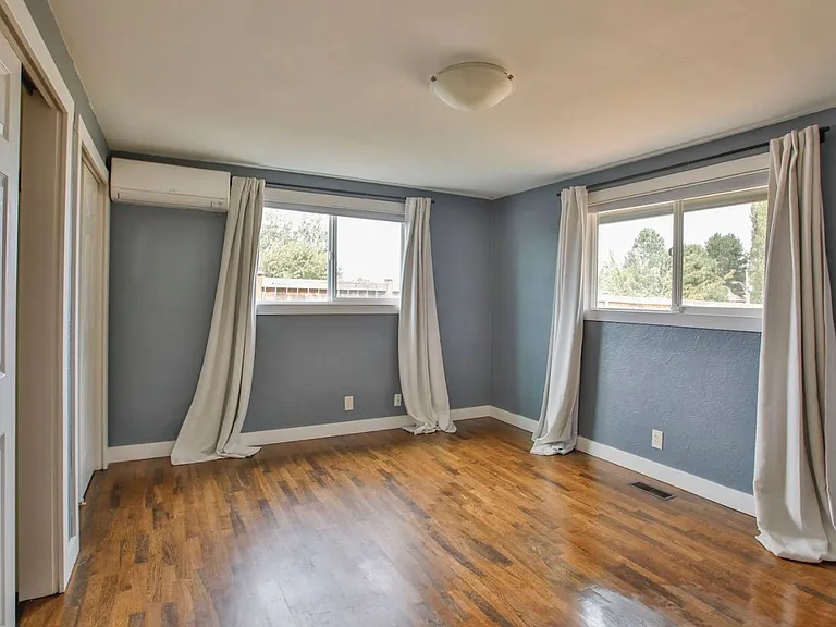639 NE Otis St — Photo 15