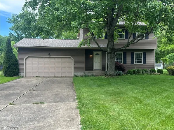 742 Sabrina Dr, Youngstown, OH 44512