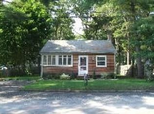 7 15th Ave, Wareham, MA 02571