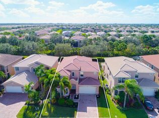 8501 Breezy Hill Dr, Boynton Beach, FL 33473