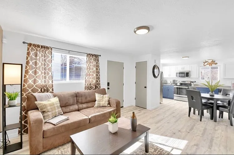 1932 S McClelland St #3 — Photo 15