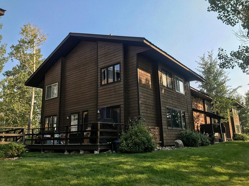 End unit with deck facing northwest, featuring views of Rocky Peak.