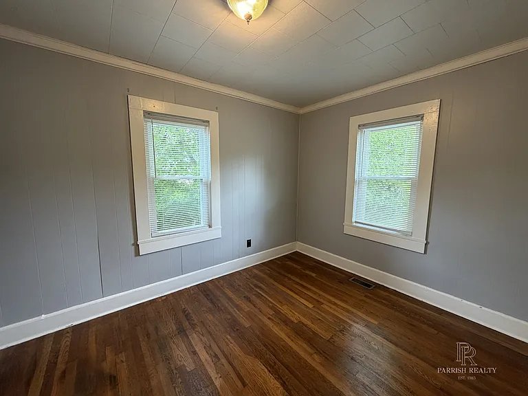 950 Old Asheville Hwy — Photo 8