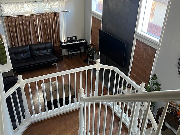 5th image of 2533 Glen Isle Ave