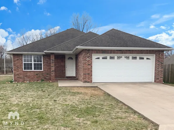 2726 E Loren St, Springfield, MO 65804