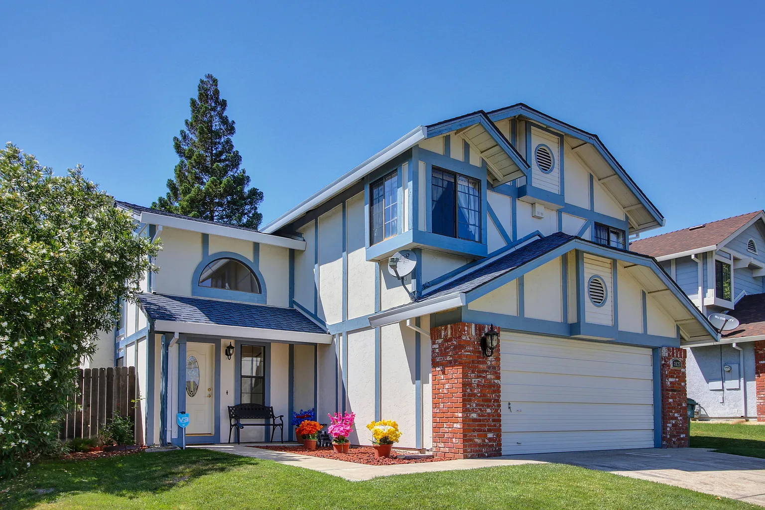 8025 Prior Way photo 1