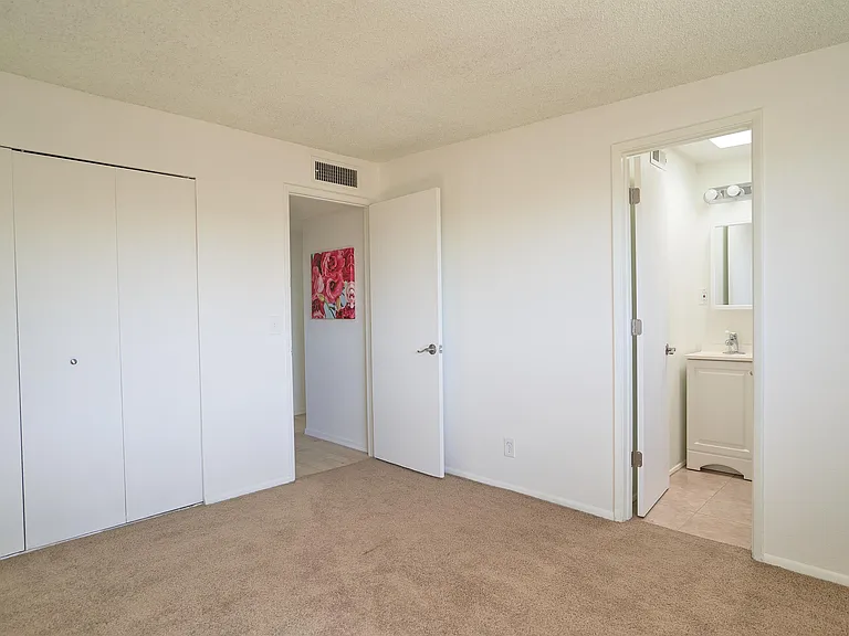 3410 S Mann Ave — Photo 10