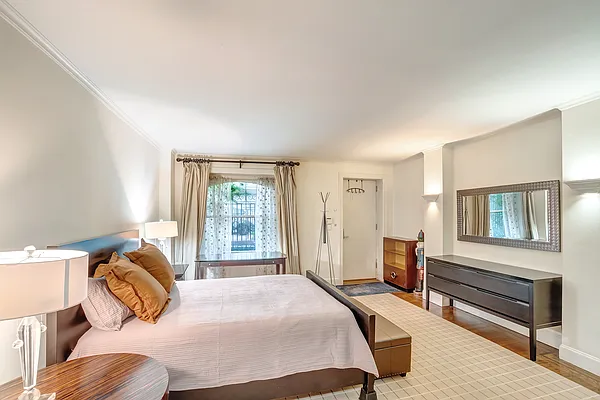 Rented by Corcoran | media 7