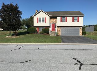 219 Rose Ln, Jonestown, PA 17038