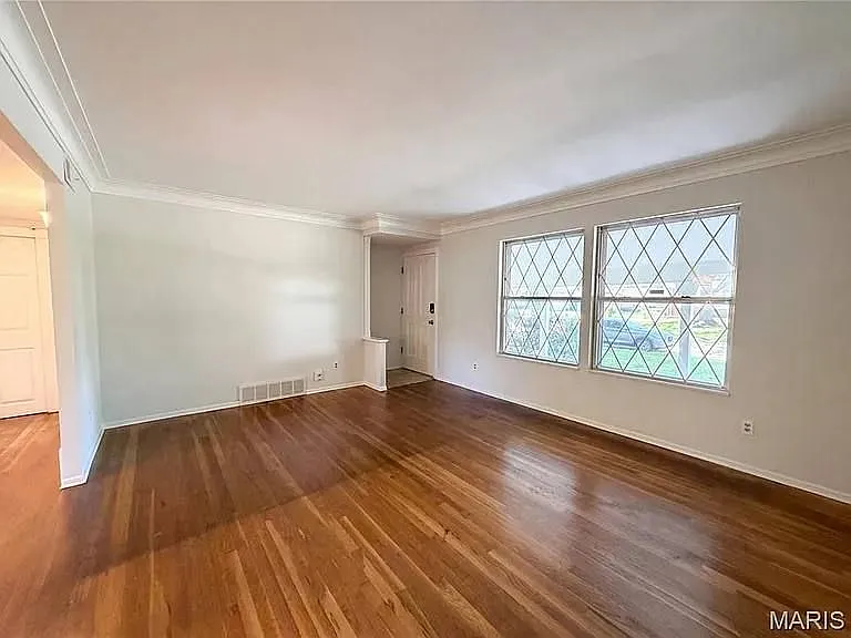 1321 Petite Dr — Photo 3