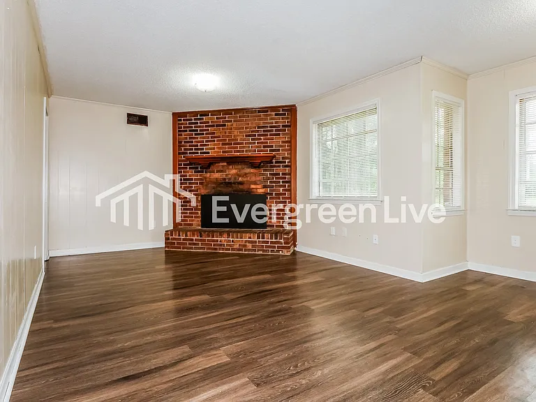 5991 Raintree Dr — Photo 4