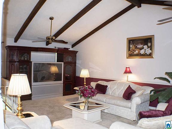 3rd image of 1529 Moseley Ln