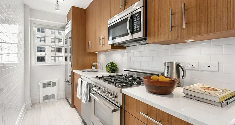 Rented by Compass | media 25