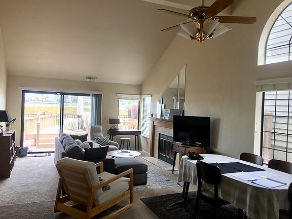 Open floorpan, privacy and views