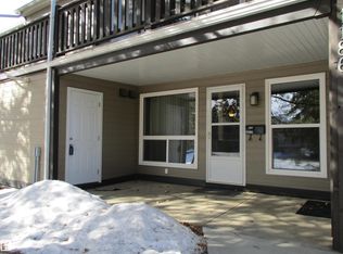 1186 Saddleback Rd NW, Edmonton, AB T6J4Z4