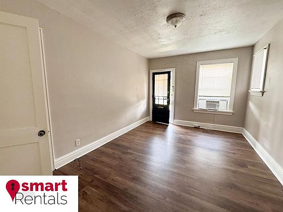 4th image of 3720 Winnebago St #1F