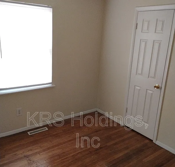 2209 Williamsburg Rd — Photo 6