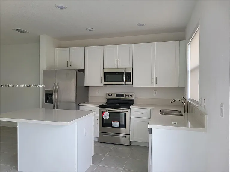 28667 SW 132nd Ct — Photo 7