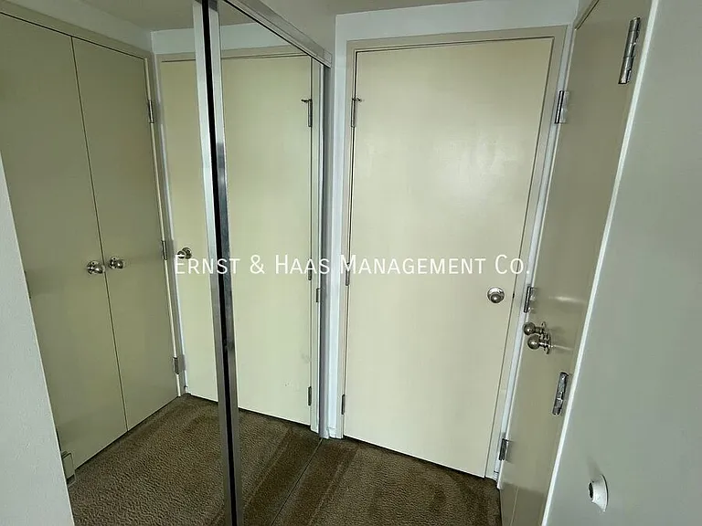 525 E Seaside Way #1806 — Photo 14