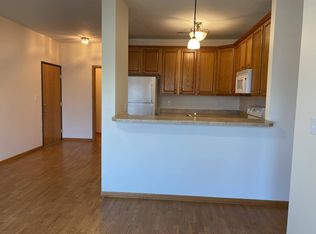 2321 Bristol Dr UNIT 105, Ames, IA 50010