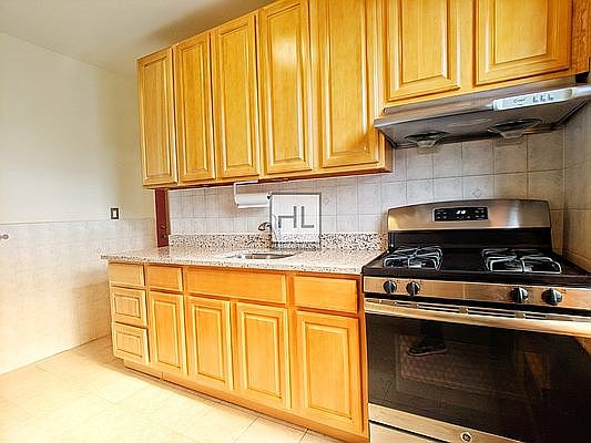 5th image of 7723 18th Ave #3