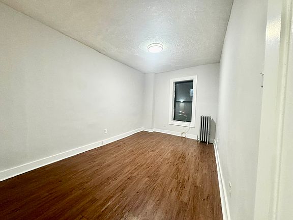 4th image of 505 E 22nd St #1L