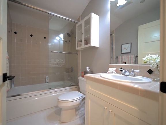 4th image of 20130 Orchard Meadow Dr