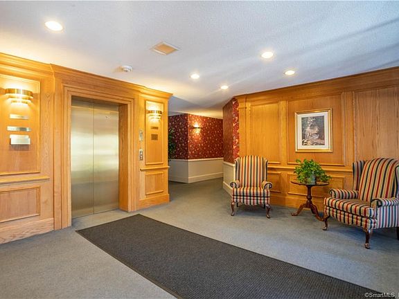 4th image of 15 Highland St #201