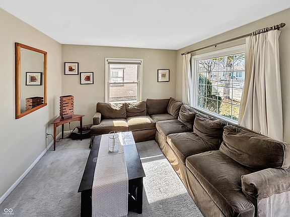 2nd image of 1517 N Sheridan Ave