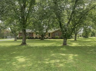 2033 Dilton Mankin Rd, Murfreesboro, TN 37127