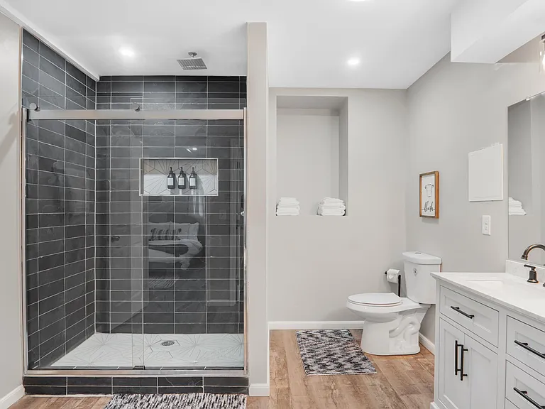 7208 Rockledge Dr — Photo 17