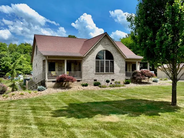 4234 Grandview Rd, Beaver, WV 25813