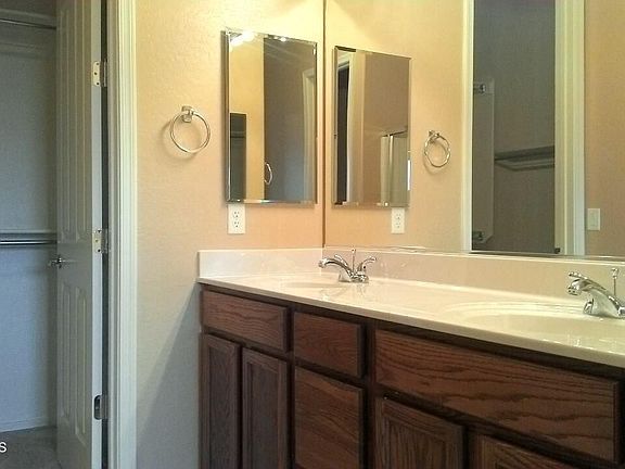 4th image of 4551 N Ainsley Way Unit 5