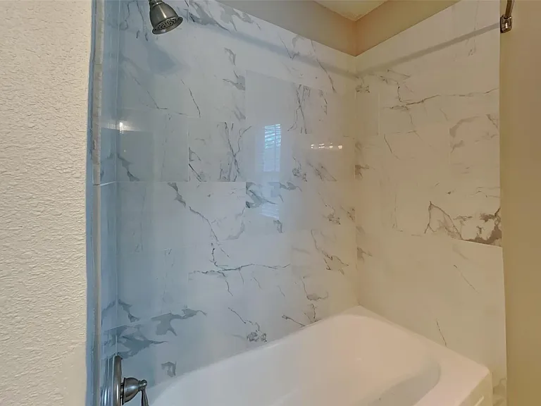 1031 Cascade Creek Dr — Photo 21