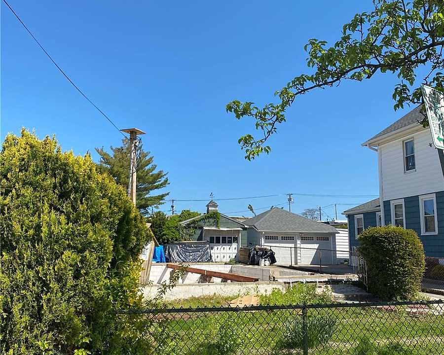 1st image of 266 Randall Ave