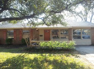 827 Vinecrest Ln, Richardson, TX 75080