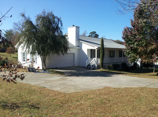 197 Oak Springs Rd, Clarkesville, GA 30523