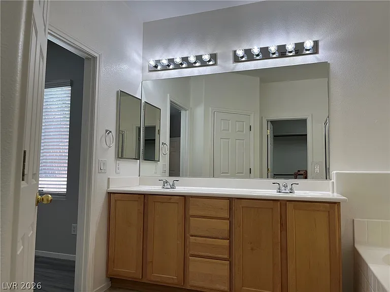 10922 Moonbeam Glow Ln — Photo 40
