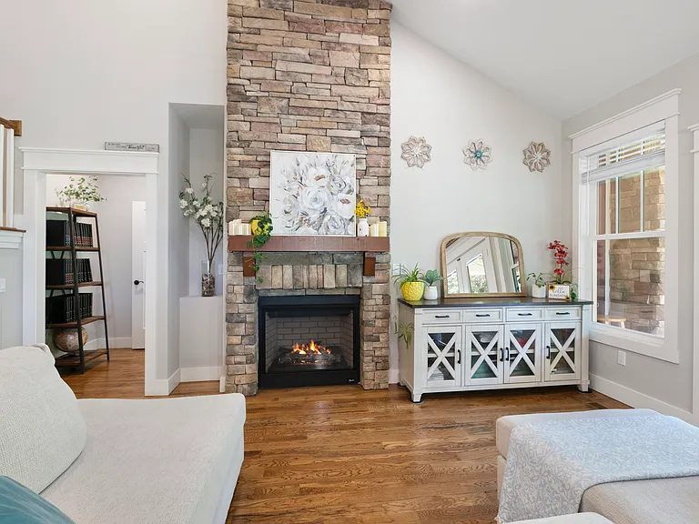 179 Barnrock Dr — Photo 10
