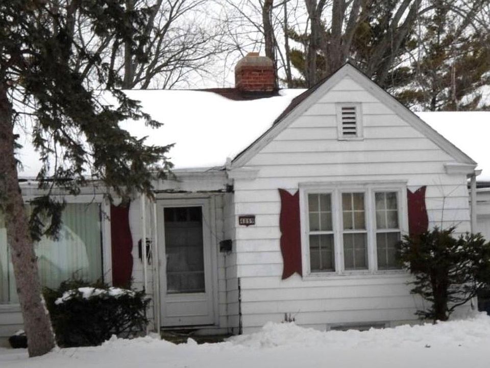 2nd image of 4869 N 52nd St