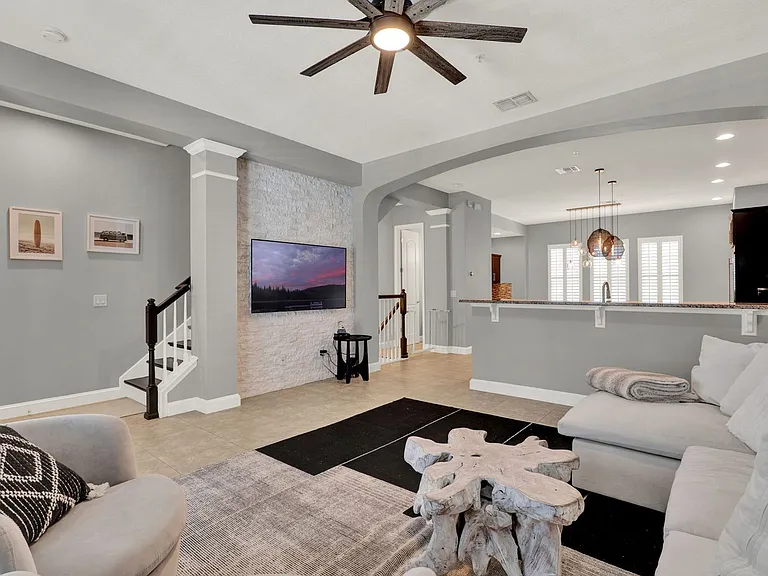 1816 Prospect Ave — Photo 4