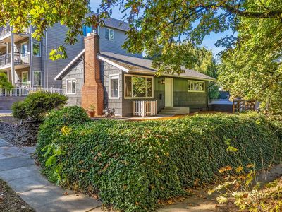 8409 N Interstate Pl, Portland, OR, 97217