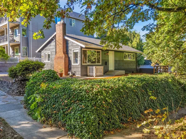 8409 N Interstate Pl, Portland, OR 97217